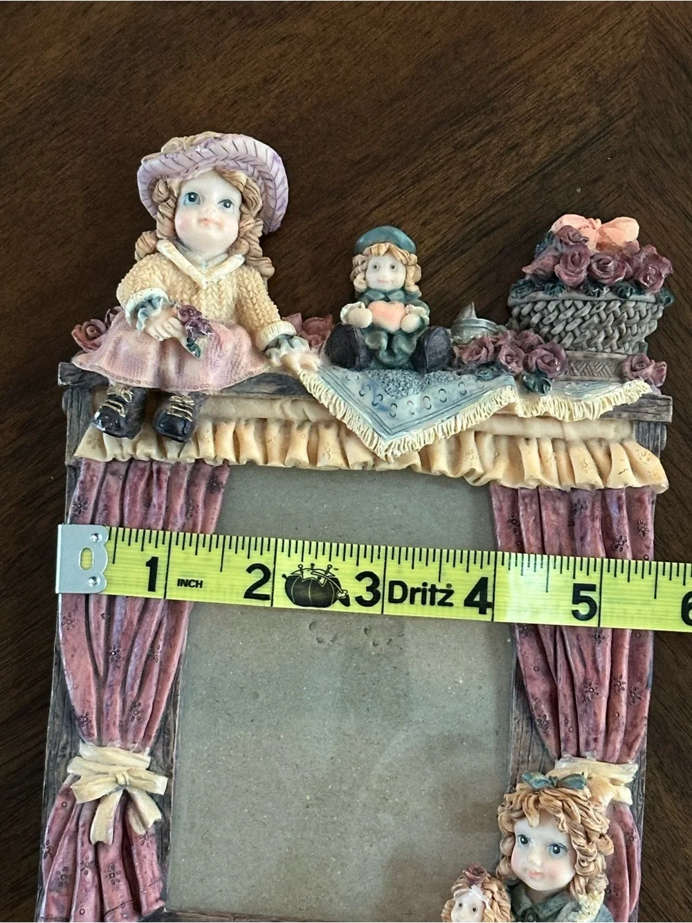 3D Resin Composite Picture Frame in Pink and Cream Doll Accents